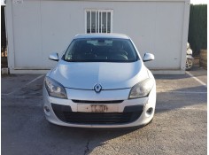 RENAULT MEGANE III BERLINA 5 P