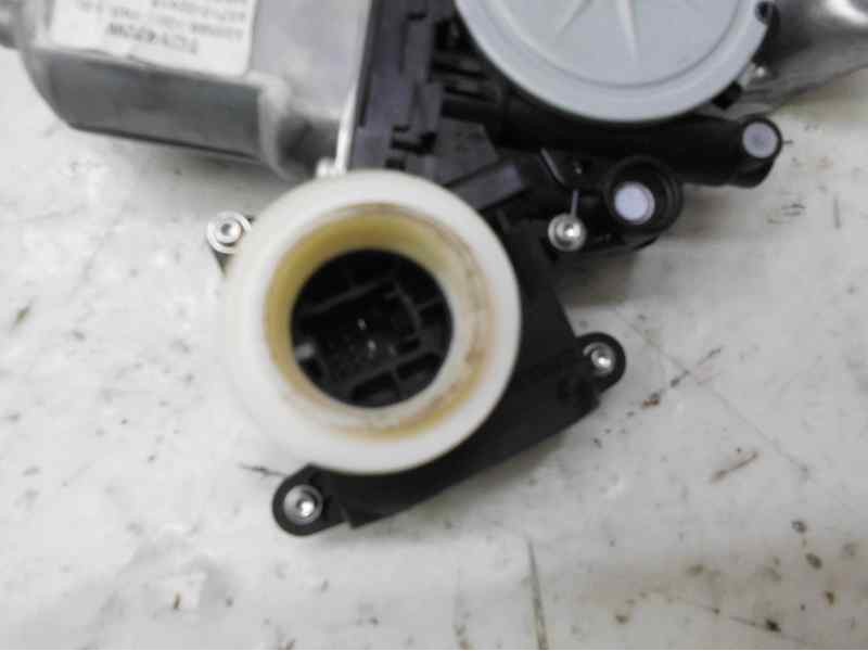 Recambio de elevalunas trasero izquierdo para toyota auris 1.4 turbodiesel cat referencia OEM IAM   ELECTRICO