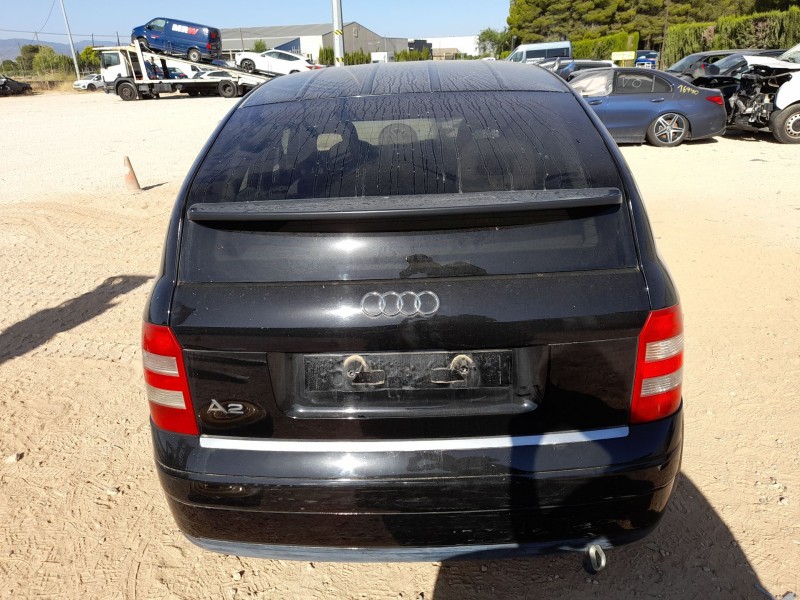 audi a2 (8z0) del año 2001