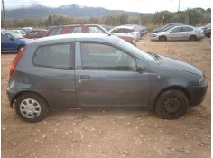 FIAT PUNTO BERLINA (188)
