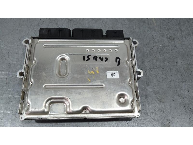 Recambio de centralita motor uce para renault express van referencia OEM IAM 4740001353 0281039177 bosch