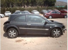 RENAULT MEGANE II BERLINA 3P