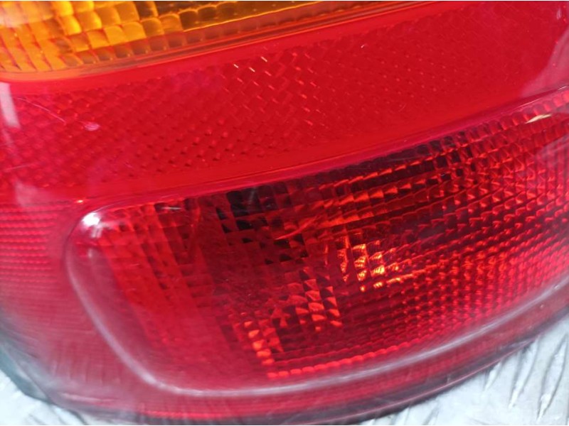 Recambio de piloto trasero izquierdo para nissan micra (k11) l referencia OEM IAM 265556F600  