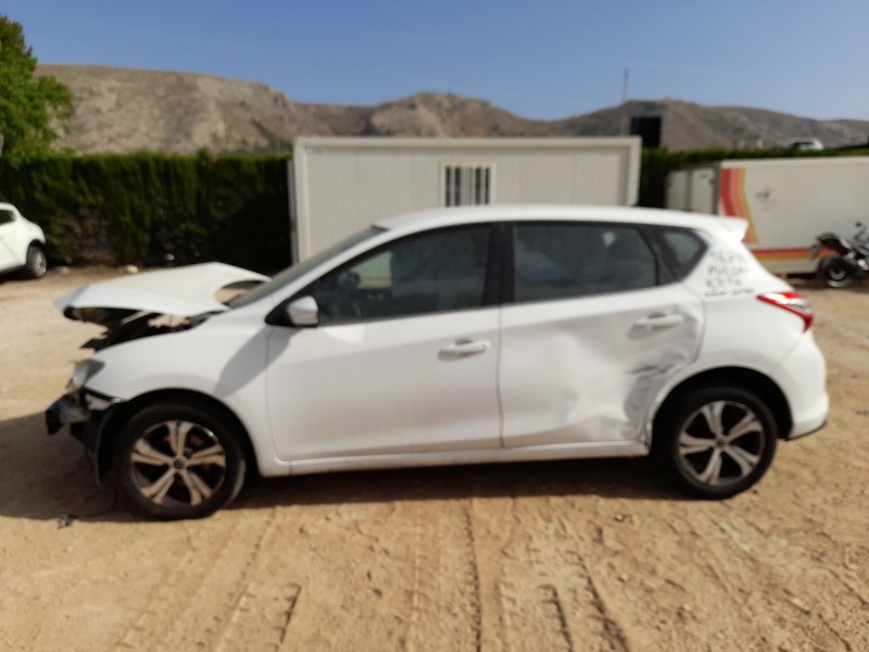 nissan pulsar hatchback (c13) del año 2016