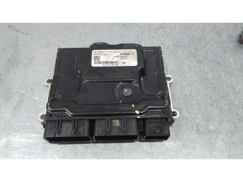 Recambio de centralita motor uce para renault express van referencia OEM IAM 4740001353 0281039177 bosch