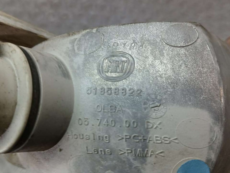 Recambio de piloto delantero derecho para fiat grande punto (199) 1.2 8v active referencia OEM IAM 0051858822  INTERMITENTE