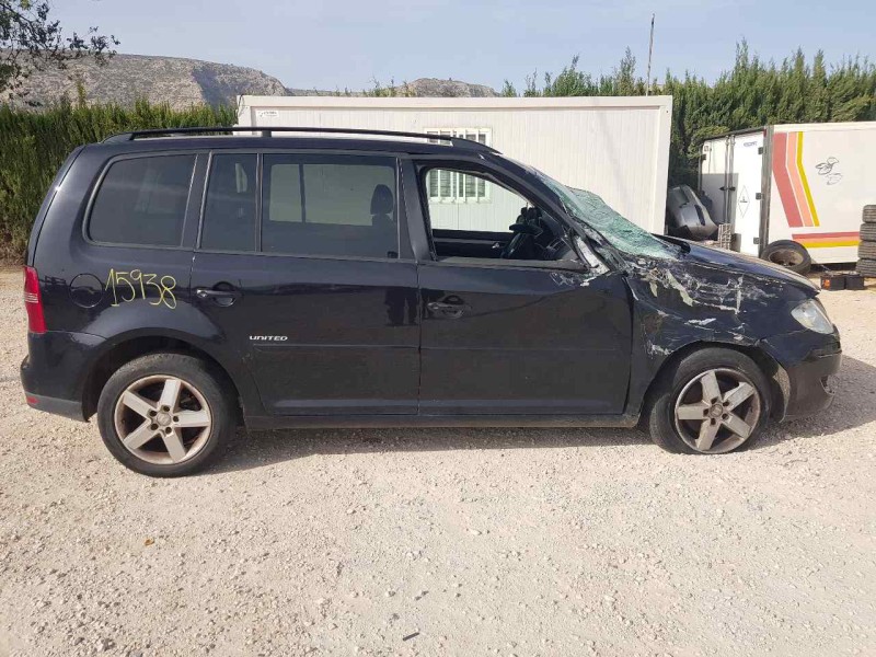 volkswagen touran (1t2) del año 2023