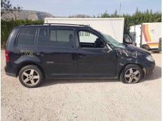 VOLKSWAGEN TOURAN (1T2)