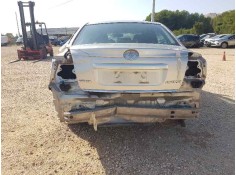 TOYOTA AVENSIS BERLINA (T25)