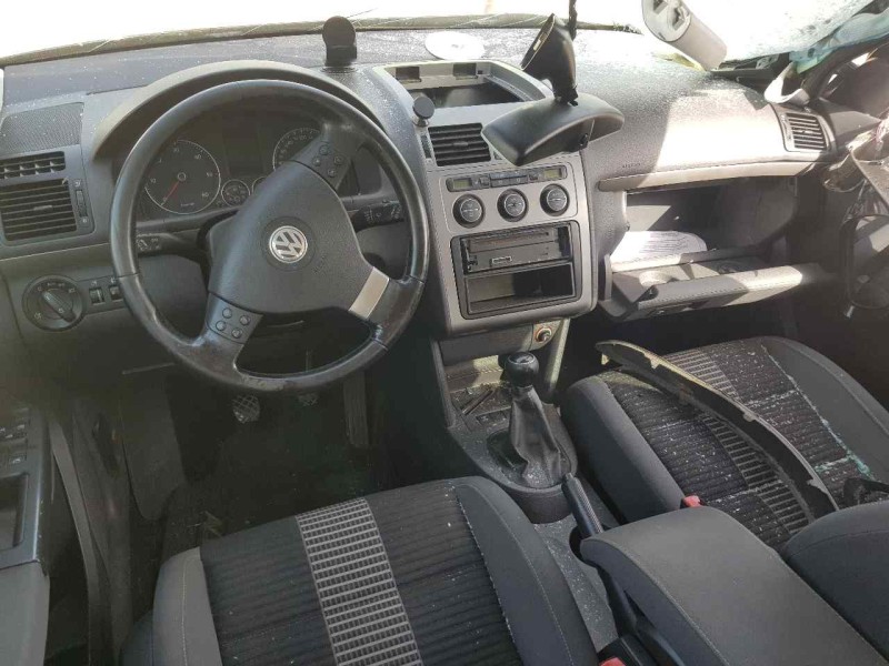 volkswagen touran (1t2) del año 2023