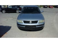 VOLKSWAGEN PASSAT BERLINA (3B2)