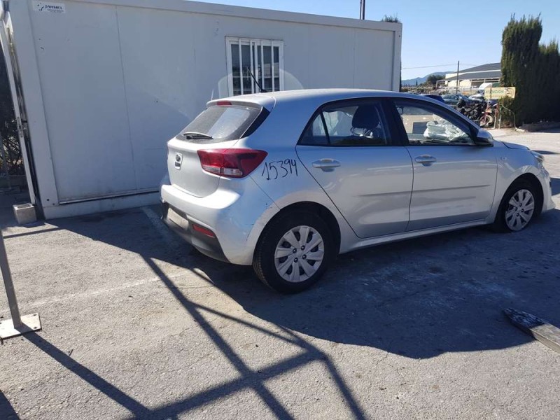 kia rio (yb) del año 2018