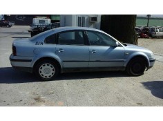 VOLKSWAGEN PASSAT BERLINA (3B2)