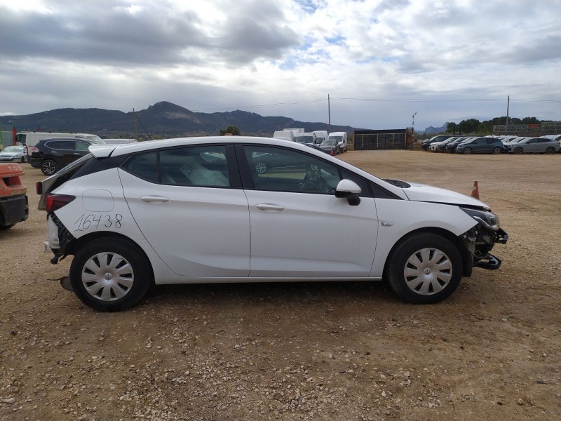 opel astra k (b16) del año 2016
