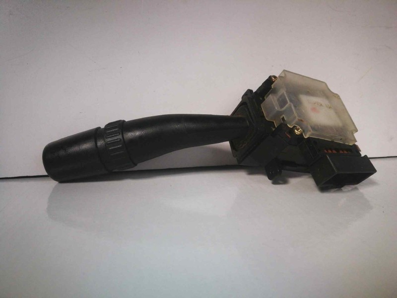 Recambio de mando limpia para hyundai elantra (xd) 1.6 comfort (4-ptas.) referencia OEM IAM  1000001646190 