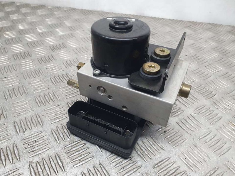 Recambio de abs para ssangyong rodius xdi referencia OEM IAM 489402110 06210200654 ATE