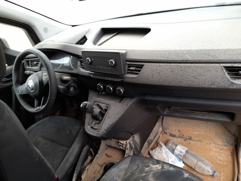 renault kangoo iii furgoneta/monovolumen del año 2024