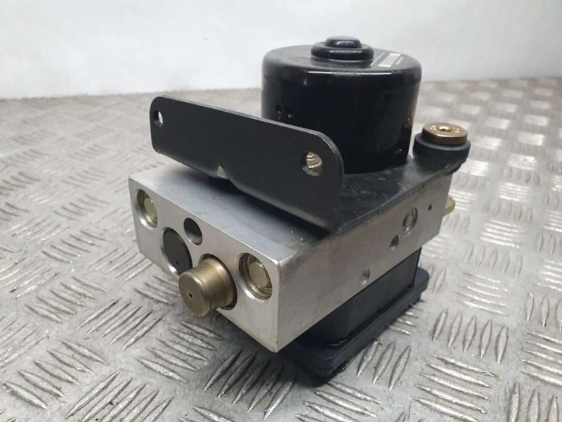 Recambio de abs para ssangyong rodius xdi referencia OEM IAM 489402110 06210200654 ATE