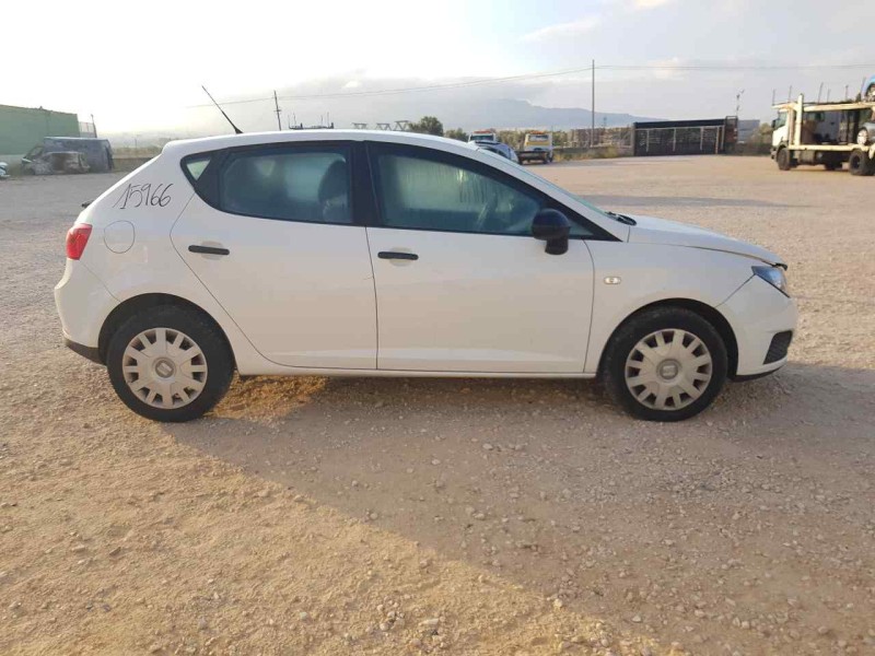 seat ibiza (6j5) del año 2010