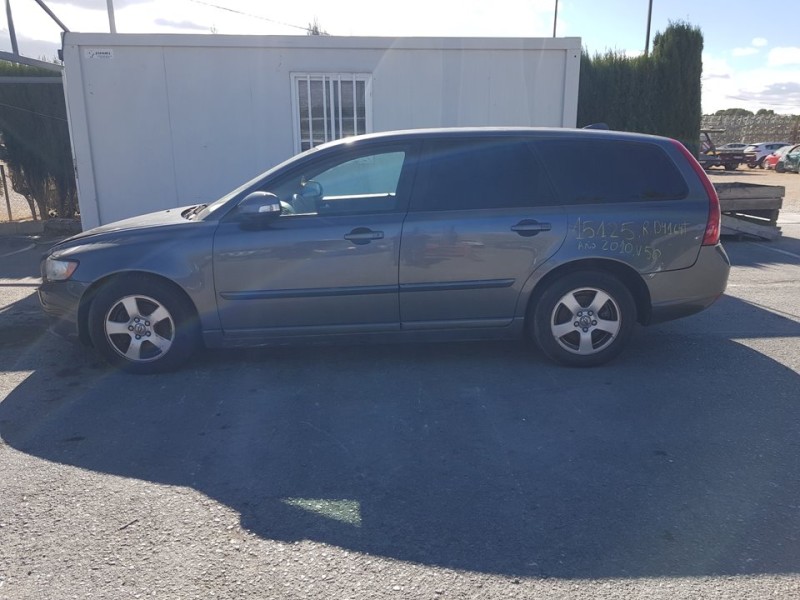 volvo v50 familiar del año 2010