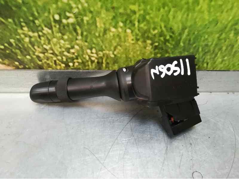 Recambio de mando limpia para toyota auris active referencia OEM IAM 17F244  