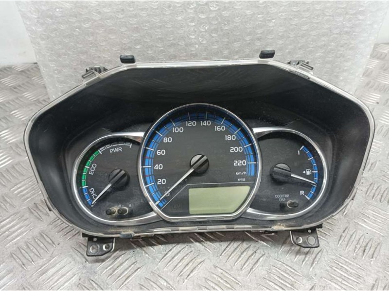 Recambio de cuadro instrumentos para toyota yaris hsd active referencia OEM IAM 838000UL60 MB1575705560 DENSO