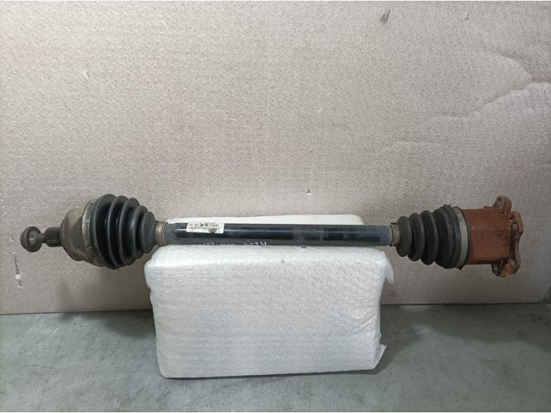 Recambio de transmision delantera derecha para audi a6 berlina (4f2) 2.0 tdi referencia OEM IAM 4F0407272G  