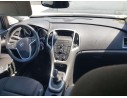 opel astra j lim. del año 2012