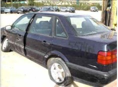 VOLKSWAGEN PASSAT BERLINA (3A2)