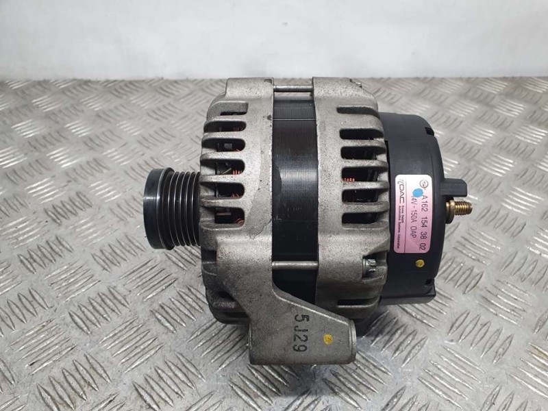 Recambio de alternador para ssangyong rodius xdi referencia OEM IAM A1621543802 DAC 