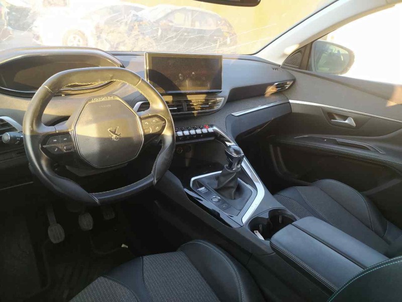 peugeot 3008 del año 2021