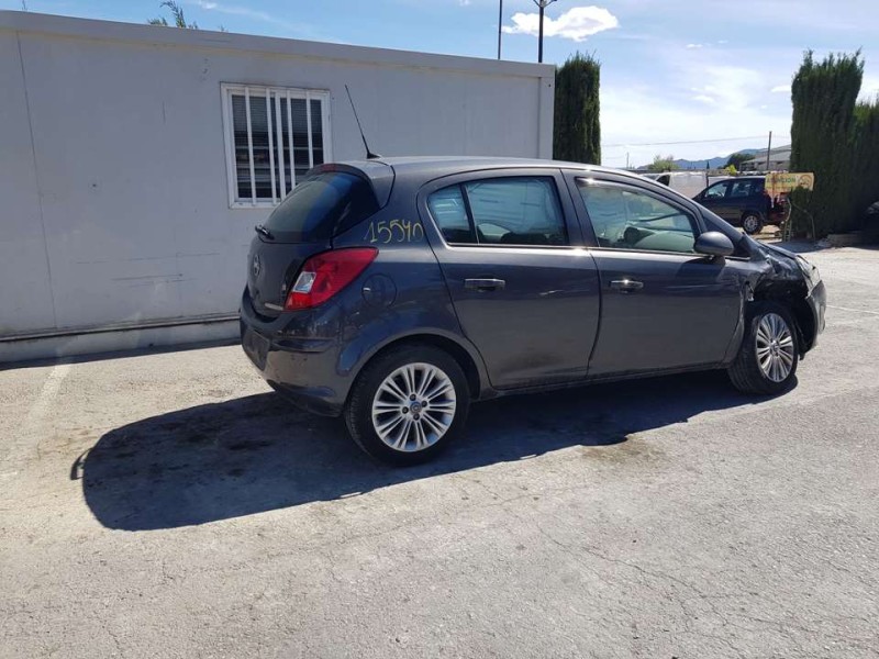 opel corsa d del año 2012