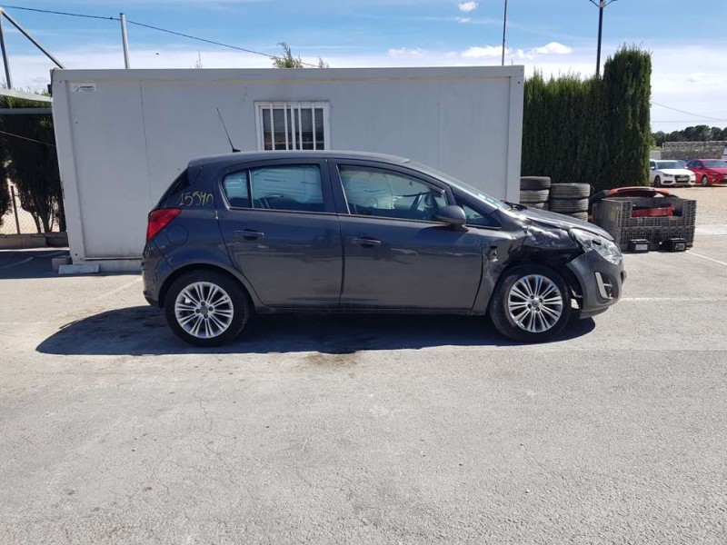 opel corsa d del año 2012