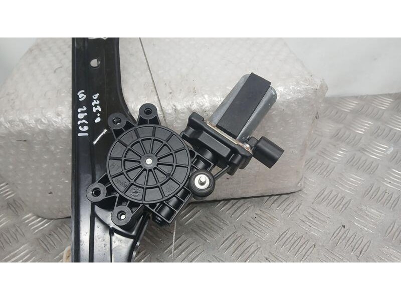 Recambio de elevalunas delantero derecho para fiat nuova 500 (150) s referencia OEM IAM 519760940 ELECTRICO 2 PINS C389260215