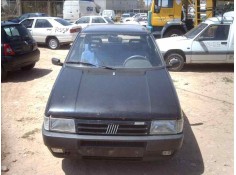 FIAT UNO (146)
