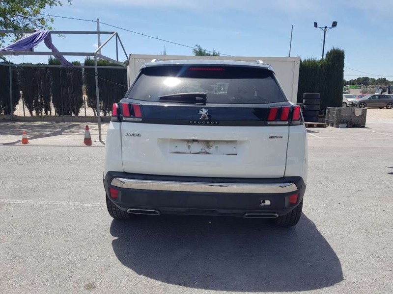 peugeot 3008 del año 2018
