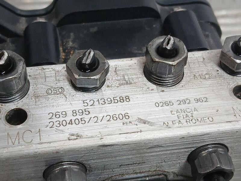 Recambio de abs para fiat fiorino sx cargo referencia OEM IAM 52139588  269895