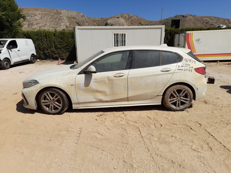 bmw 1 (f40) del año 2021