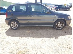 VOLKSWAGEN POLO (6N2)