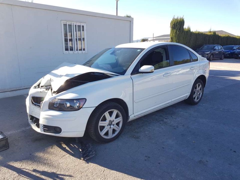 volvo s40 berlina del año 2005