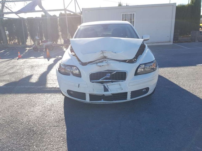 volvo s40 berlina del año 2005