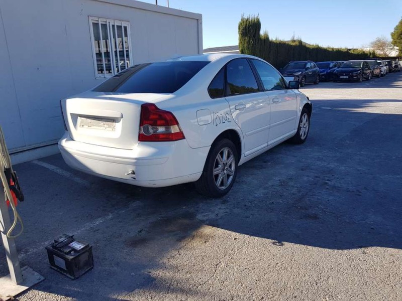 volvo s40 berlina del año 2005