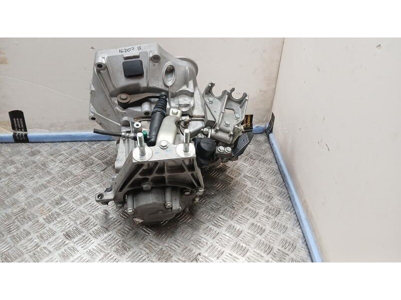 Recambio de caja cambios para fiat fiorino sx cargo referencia OEM IAM 46342387 4955161 5 VELOCIDADES