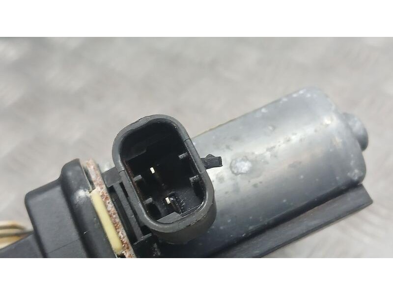 Recambio de elevalunas delantero izquierdo para fiat nuova 500 (150) s referencia OEM IAM 519760930 ELECTRICO 2 PINS C389260215