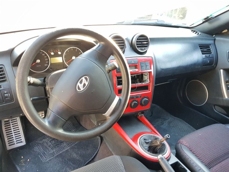 hyundai coupe (gk) del año 2004