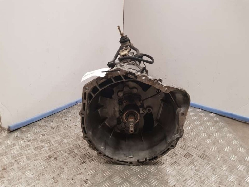 Recambio de caja cambios para ssangyong rodius xdi referencia OEM IAM G3102021007 MAD250900334 5VELOCIDADES