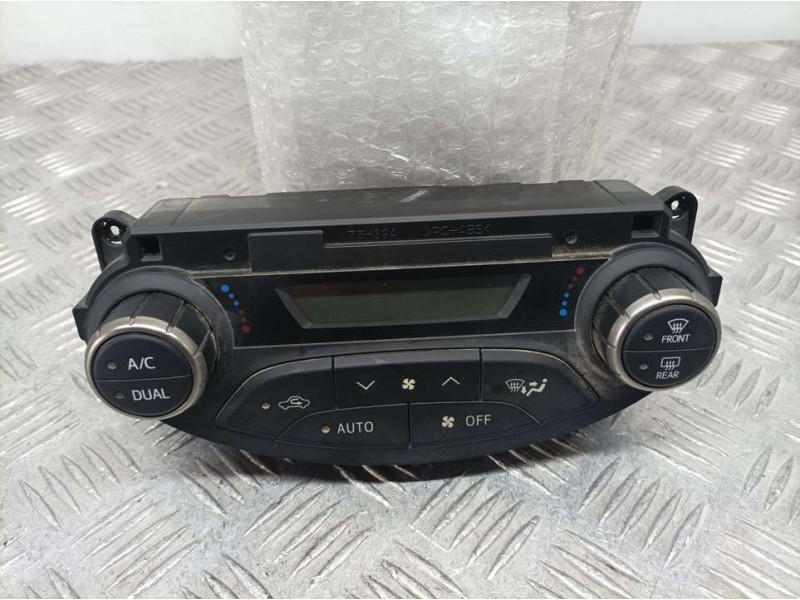 Recambio de mando climatizador para toyota yaris hsd active referencia OEM IAM 559000D310C0  
