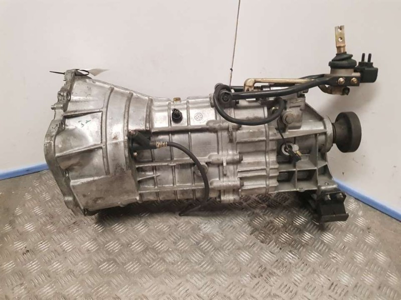 Recambio de caja cambios para ssangyong rodius xdi referencia OEM IAM G3102021007 MAD250900334 5VELOCIDADES