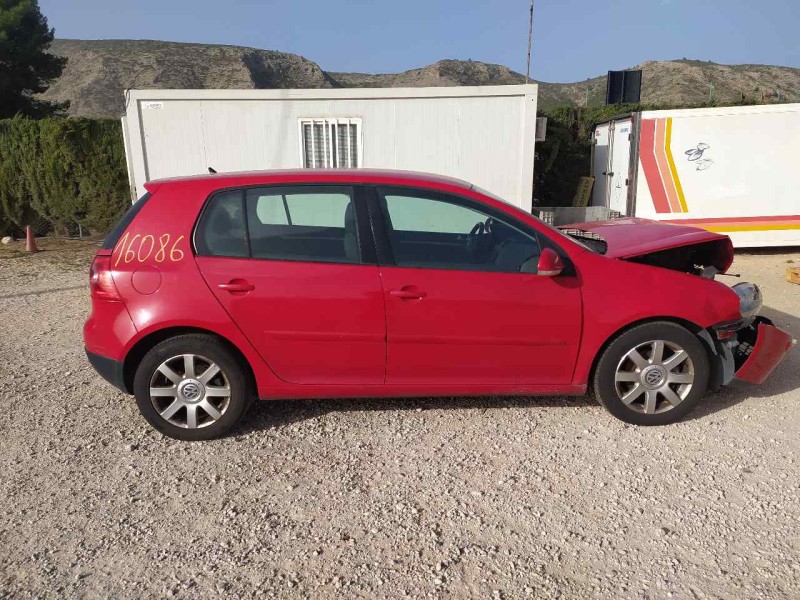 volkswagen golf v berlina (1k1) del año 2006