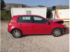 VOLKSWAGEN GOLF V BERLINA (1K1)